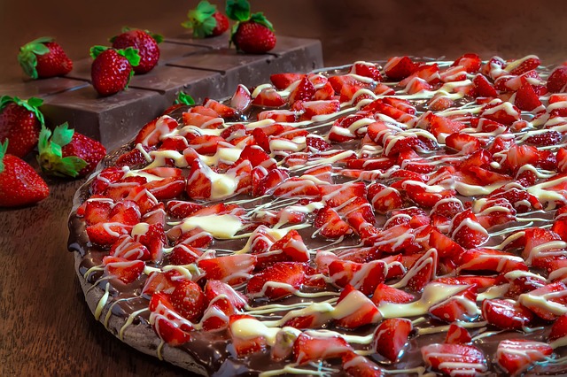 Sweet Dessert Pizza Recipe Make You Feel the Taste of Home